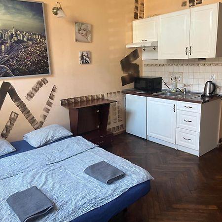 Adam12 Apartment Krakow Bagian luar foto